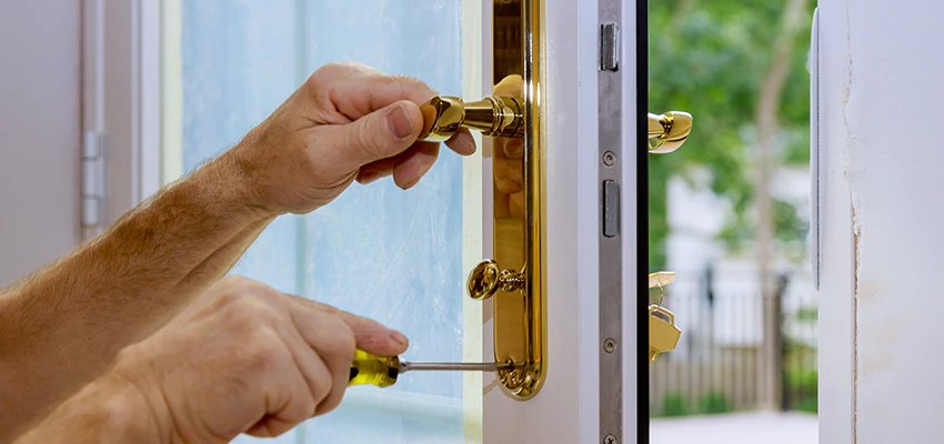 Local Locksmith For Key Duplication in Town n Country, FL